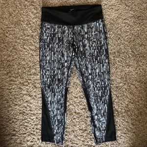 Nike Running Crop Leggings Size XS